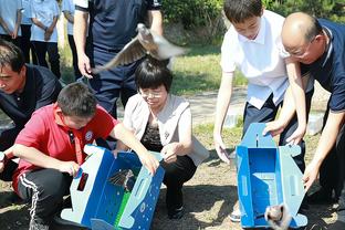 差距太大！热火半场0失误 勇士9次&库明加个人6次